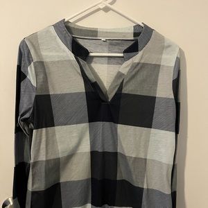 3/4 or Long Sleeve Plaid Top
Super light material